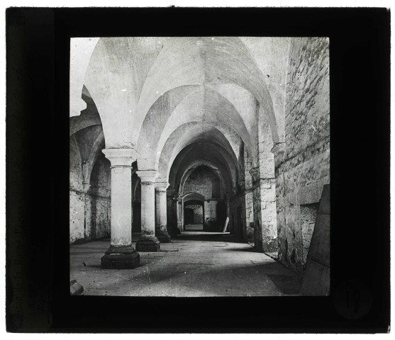 Abbaye du Mont-Saint-Michel (Manche), l'aumônerie ou salle.