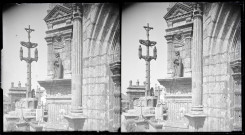 Église bretonne et son cimetière.