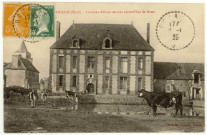 Douains. Ancienne Abbaye servant aujourd'hui de Ferme.