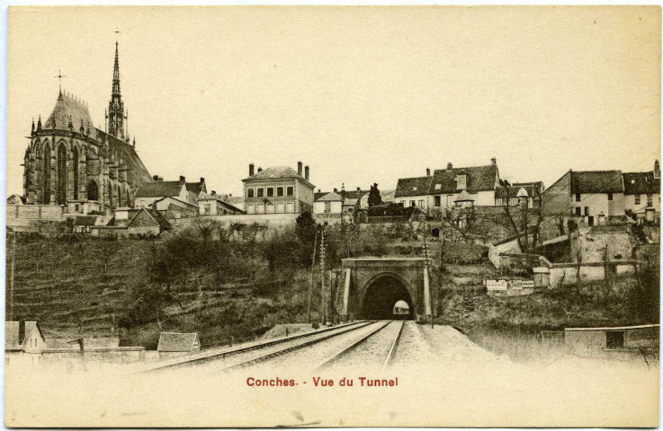 Conches-en-Ouche. Vue du Tunnel.