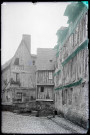 Maisons à pans de bois au bord de l'Ambion de Caudebec-en-Caux (Seine-Maritime).