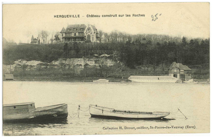 Herqueville. Château construit sur les Roches.