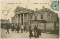 Louviers-Ville. Palais de Justice.