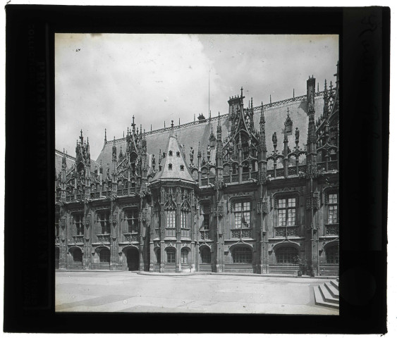 Palais de justice de Rouen (Seine-Maritime).