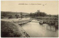 Arnières-sur-Iton. Le Chantiers des Flotteurs.