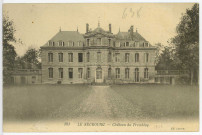 Tremblay-Omonville (Le). Château du Tremblay.