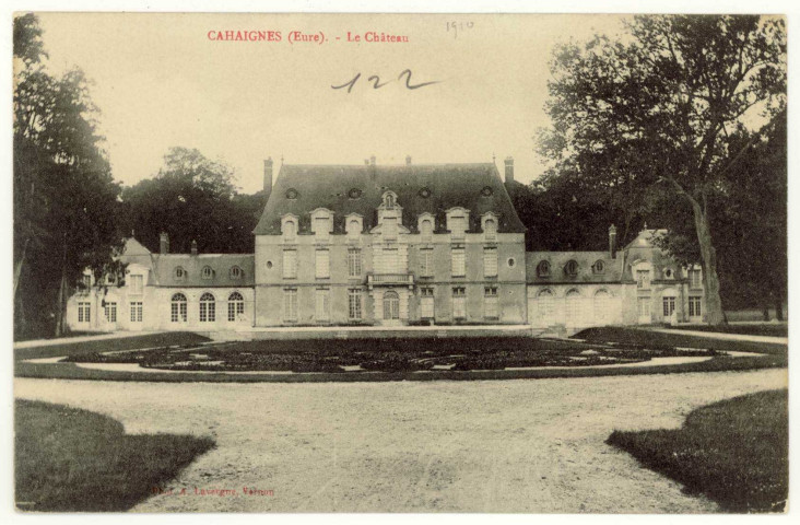 Cahaignes. Le Château.