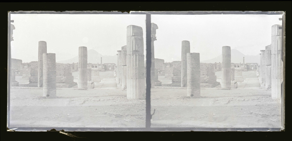 Ruines et vestiges romains à Rome (Italie).