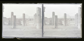 Ruines et vestiges romains à Rome (Italie).