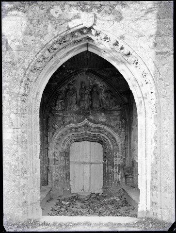 Église bretonne, portail.