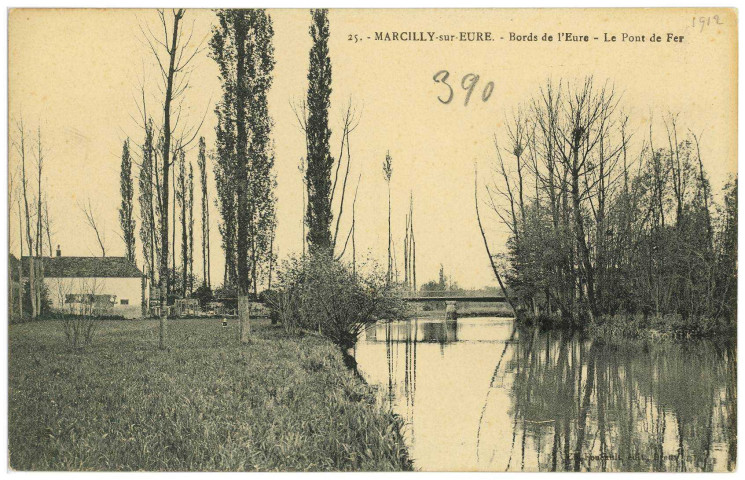 Marcilly-sur-Eure. Bords de l'Eure - Le Pont de Fer.