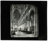 Cathédrale Notre-Dame de Reims (Marne), nef vue vers l'ouest.