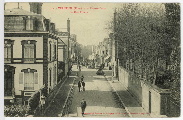 Verneuil-sur-Avre. La Fausse-Porte - La Rue Thiers.