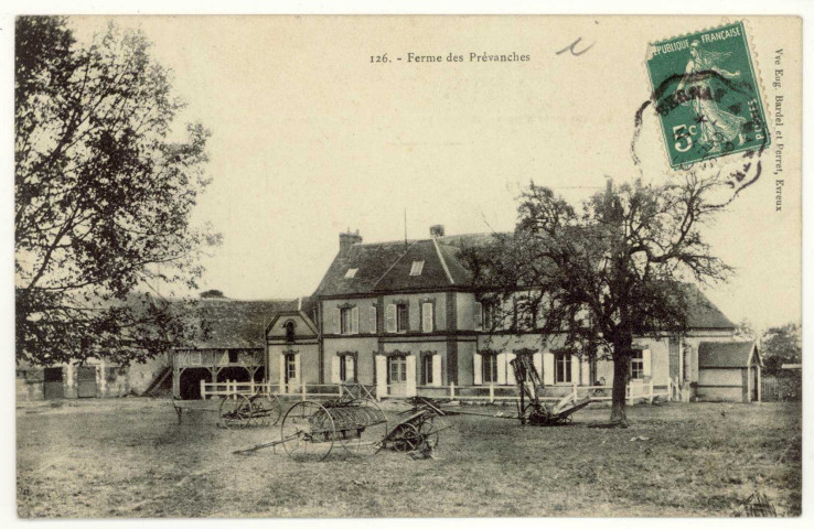 Boisset-les-Prévanches. Ferme des Prévanches.