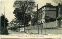 Andelys (Les). Hôtel Restaurant Thé du Château Gaillard Château du Hamel Le Petit Andely Façade extérieur.