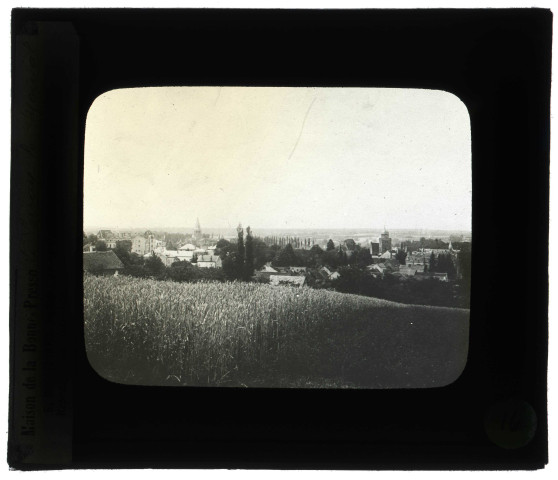 Vue générale sur Paray-le-Monial (Saône-et-Loire).