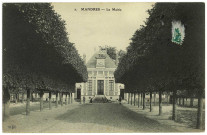 Mandres. La Mairie.