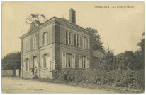 Harquency. La Mairie et l'Ecole.