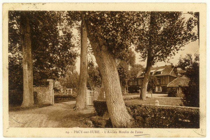 Fains. L'Ancien Moulin de Fains.