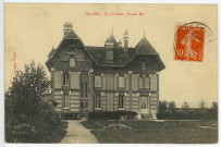 Villers-en-Vexin. Le Château - Façade Est.