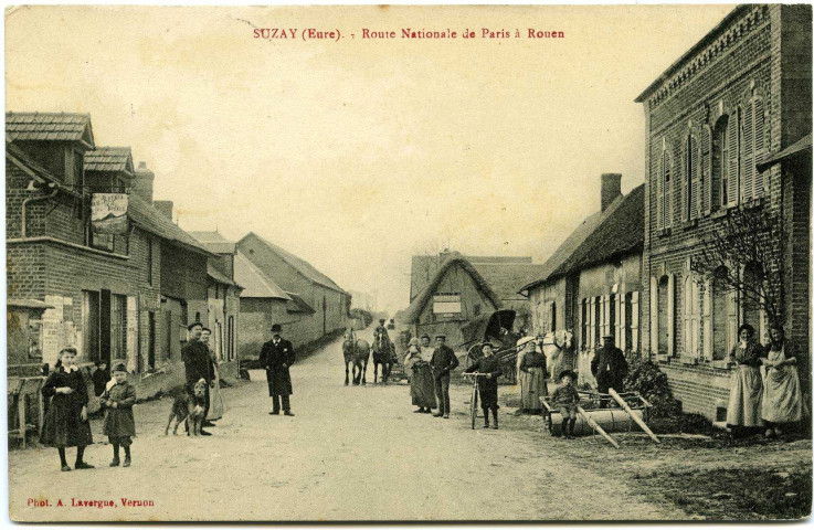 Suzay. Route Nationale de Paris à Rouen.