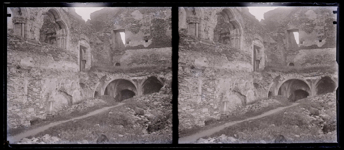 Édifice en ruines.