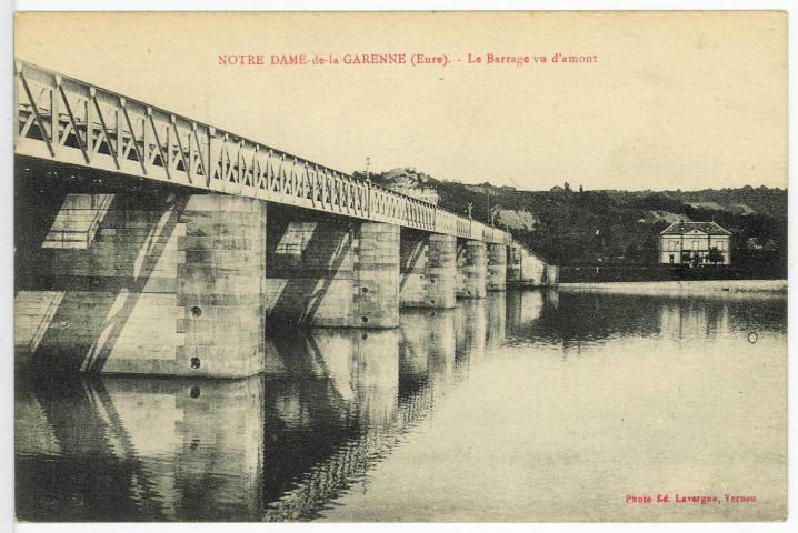 Saint-Pierre-la-Garenne. Le Barrage vu d'amont.