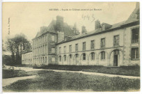 Noyers. Façade du château construit par Mansart.