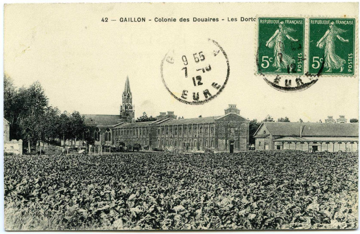 Gaillon. Colonie des Douaires - Gaillon (Eure) - Les pompiers.