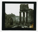 Ruines et vestiges du temple de Bacchus à Baalbeck (Liban).