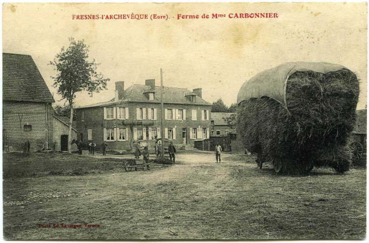 Fresne-l'Archevêque. Ferme de Mme Carbonnier.
