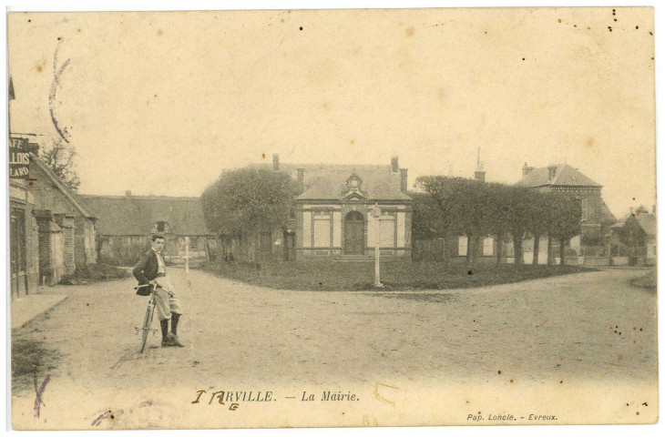 Irreville. La Mairie.