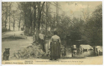 Verneuil-sur-Avre. L'Abreuvoir et les Promenades des Remparts de la Porte de l'Aigle.