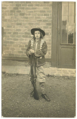 Louviers-Ville. Fête du 13 Mai 1920 à la salle St Pierre.