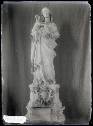 Statue de Vierge à l'enfant de l'église de Courdemanche (Eure).