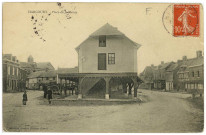 Harcourt. Place de la Mairie.