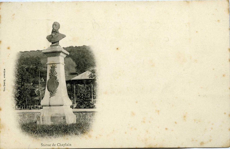 Andelys (Les). Statue de Chaplain.