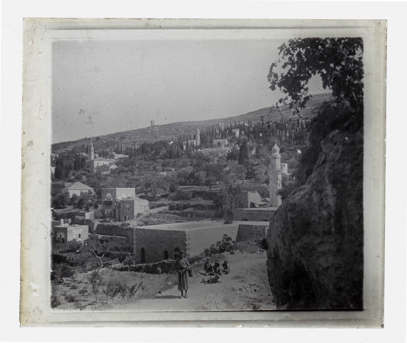 Enfants sur un chemin de la ville d'Ourfa (Turquie).