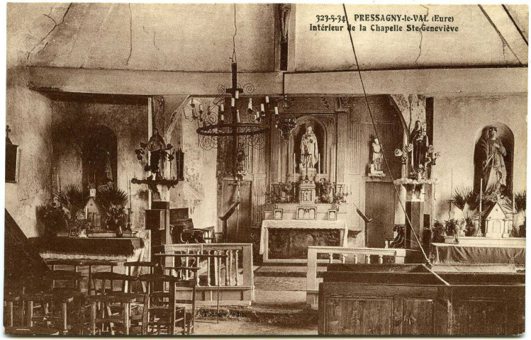 Notre-Dame-de-l'Isle. Pressagny-le-Val. - Intérieur de la Chapelle Ste-Geneviève.