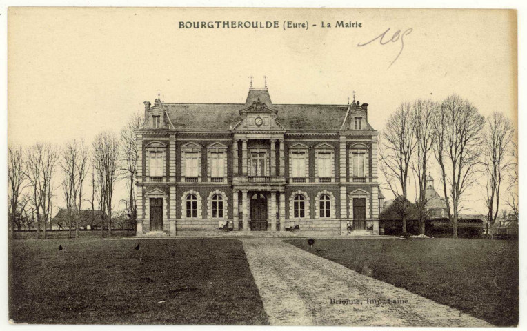 Bourgtheroulde. La Mairie.