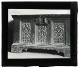 Église de Duranville (Eure), coffre sculpté.