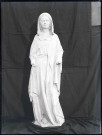 Sainte femme dite Jeanne de Saint-Martin, statue provenant de l'hôpital Saint-Jean-Baptiste d'Écouis, avant 1311 ou 1311-1313, aujourd'hui à l'église Notre-Dame d'Écouis (Eure).