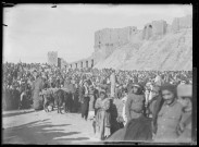 Scène de marché le vendredi à Alep (Syrie).