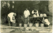 Divers. Scènes de la Vie Normande. - Visite à la Ferme : Empaillage du beurre d'Isigny pour l'expédition aux halles de Paris.