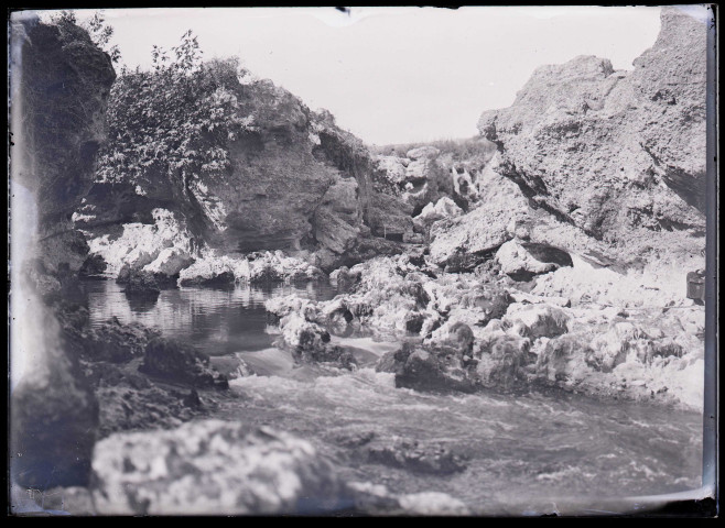 Chutes du Cydnus à Tarse (Turquie) (notice PA).