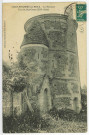Saint-Philbert-sur-Risle. La Baronnie - Tour Sud-Ouest (XIIIe siècle).