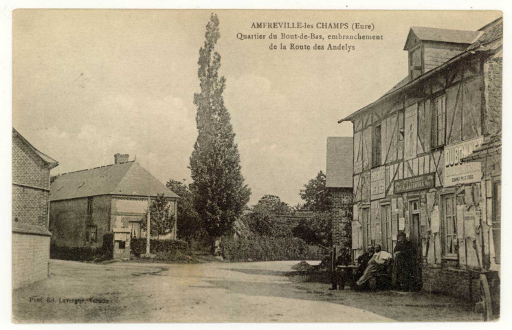 Amfreville-les-Champs. Quartier du Bout-du-bas, embranchement de la route des Andelys.