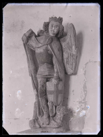 Église du Tilleul-Lambert (Eure), statue de Saint-Michel.