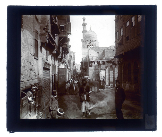 Souk du Caire (Égypte) dans le quartier de la mosquée.