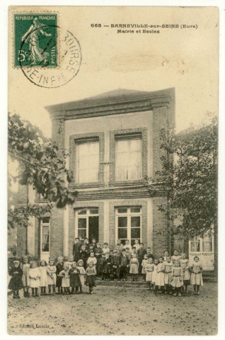 Barneville-sur-Seine. Mairie et Ecoles.